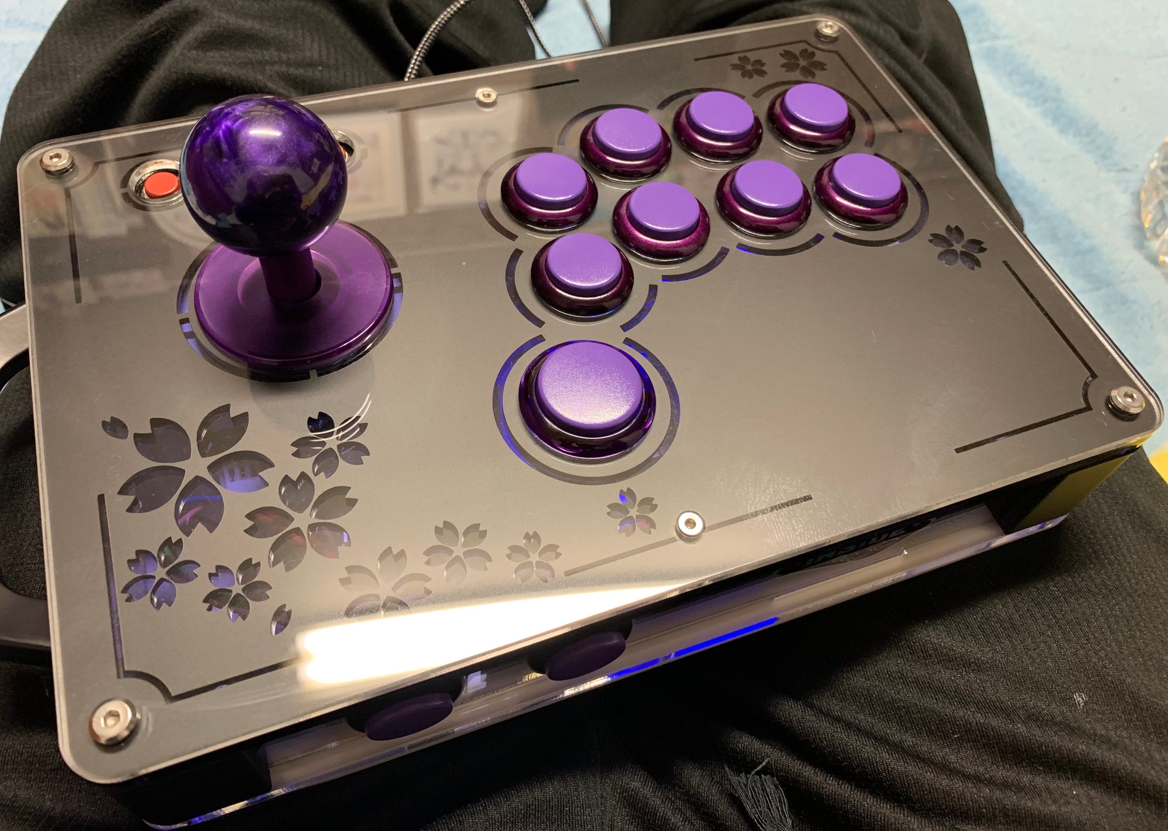 アケコンを作ってみた話① ～くろまき工房 『夜桜』編～｜たくさん