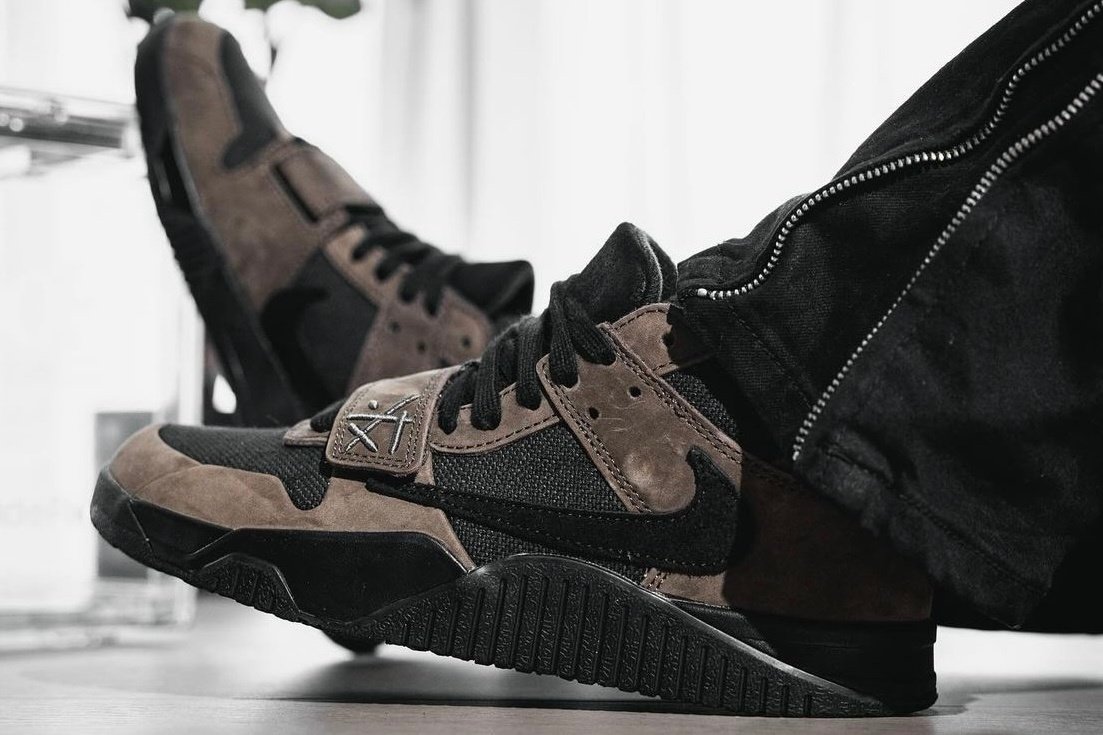 18.5】ジョーダン×トラヴィススコット ジャンプマン NIKE ⁄ X TRAVIS