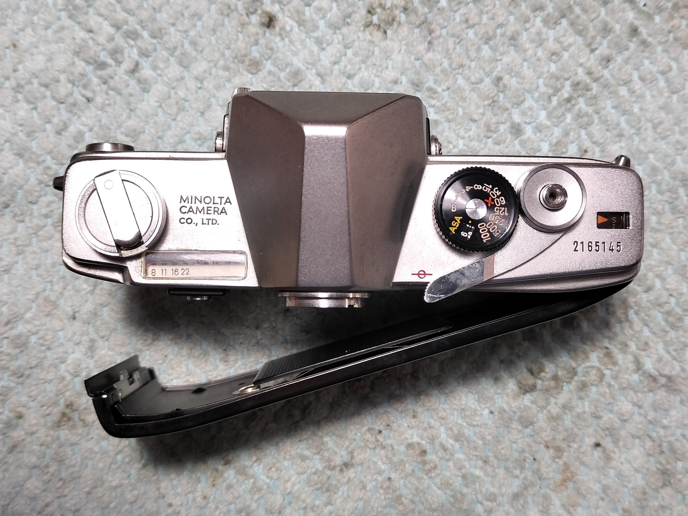 Minolta SR-7の分解｜フィルムカメラ修理のアクアカメラ