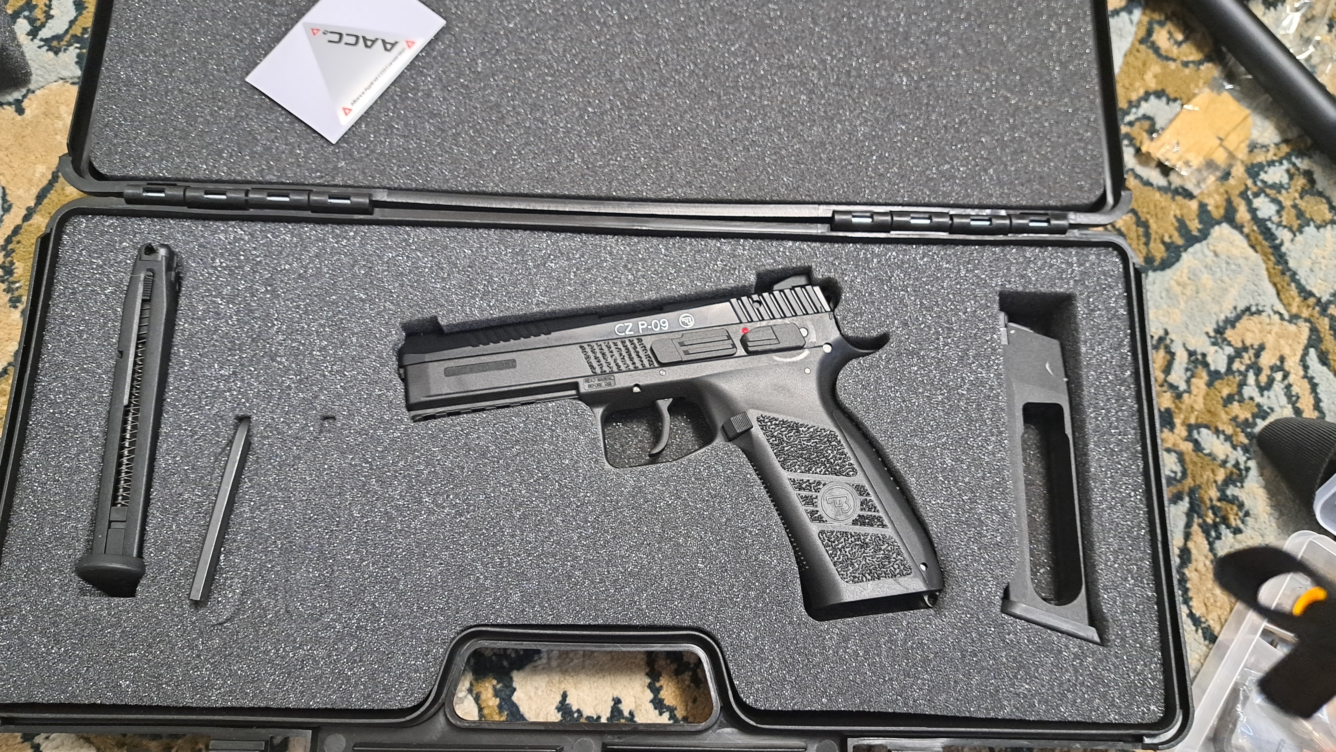 カーボネイト(Carbon8) Cz75/Cz P09対応 ハードガンケース レビュー｜郭公