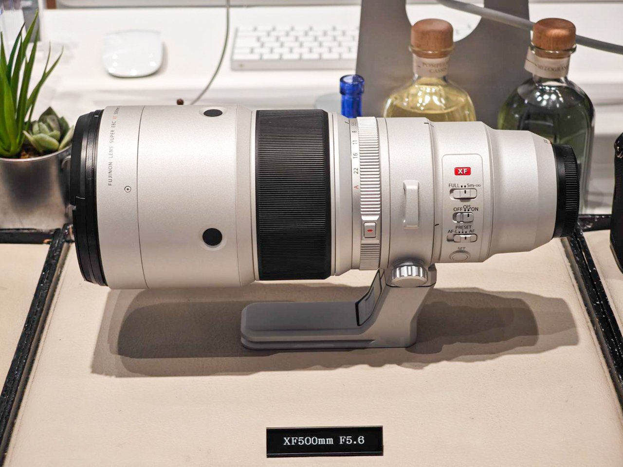 富士フィルム 新レンズ「XF16-55mmF2.8」「XF500mmF5.6」軽量化が印象