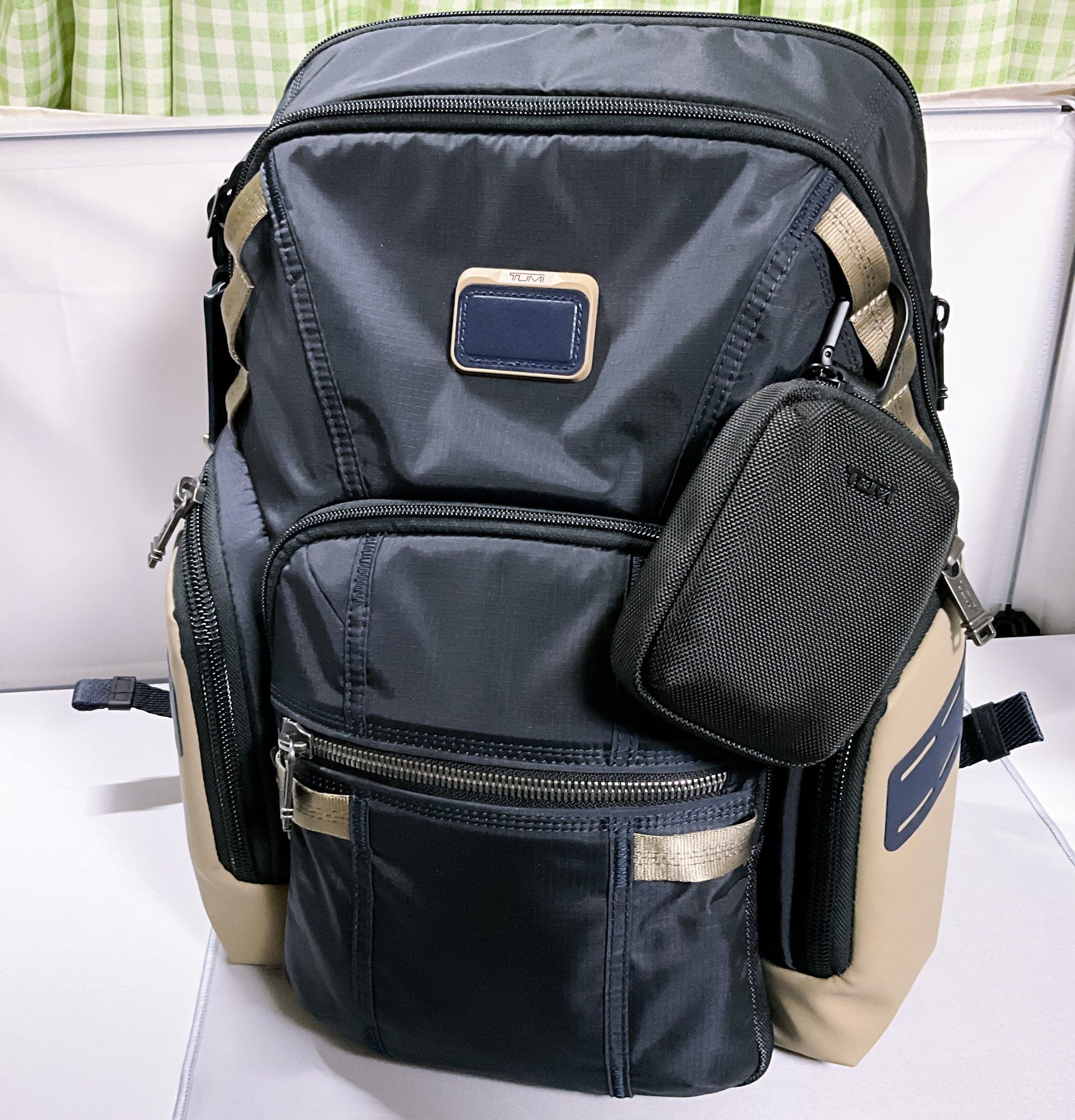 TUMI】 「モジュラー・アクセサリー・ポーチ」レビュー 【汎用的な小物