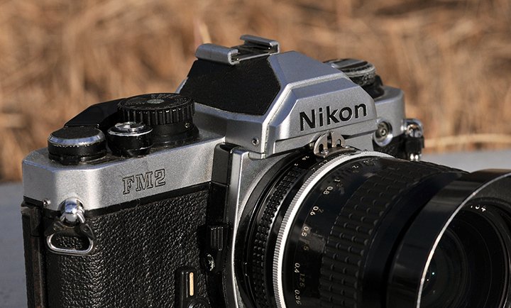 ニコンNew FM2 シンプルかつ使い勝手のいいフィルムカメラ｜渡邊博士