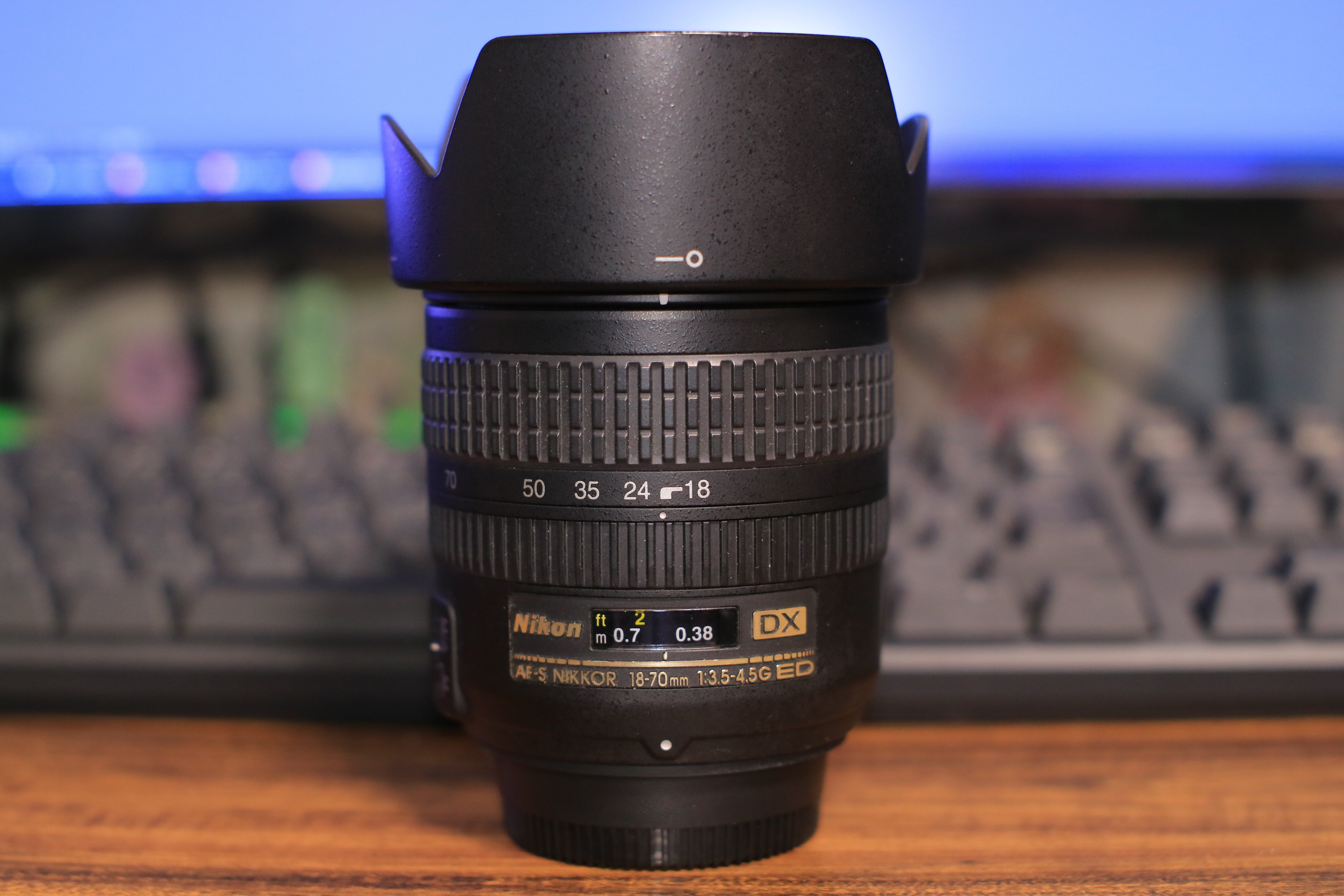 mayuriとレンズぬま *第三十一本* Nikon AF-S DX Zoom-Nikkor 18-70mm