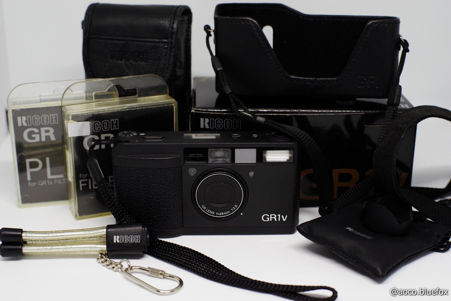 フィルムカメラに思いを馳せて その8:RICOH GR1v｜青狐