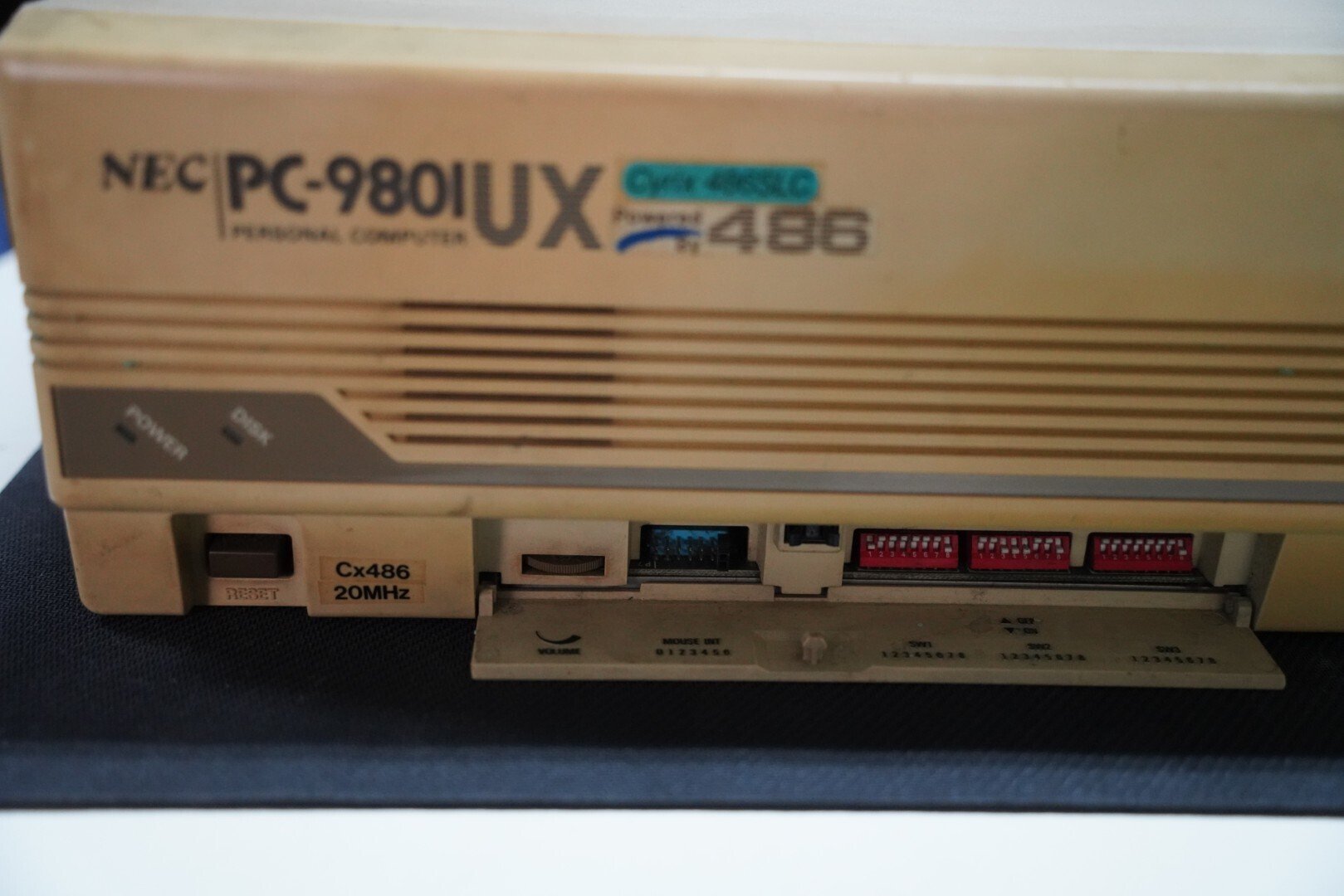 PC-9801UX21(NEC)の分解写真｜kzn