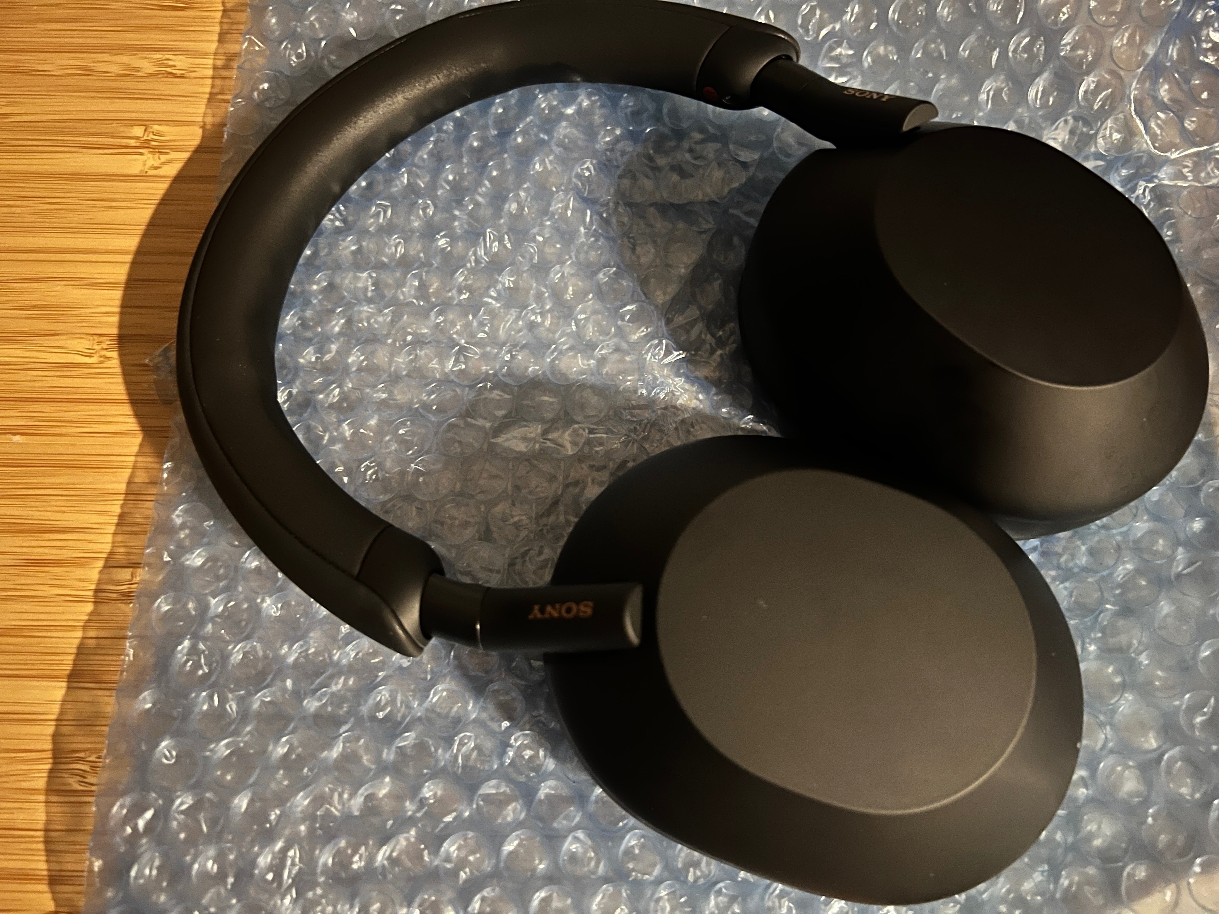 SONY WH-1000XM6発売／WH-1000MX5の欠陥(壊れたところ)が改善された