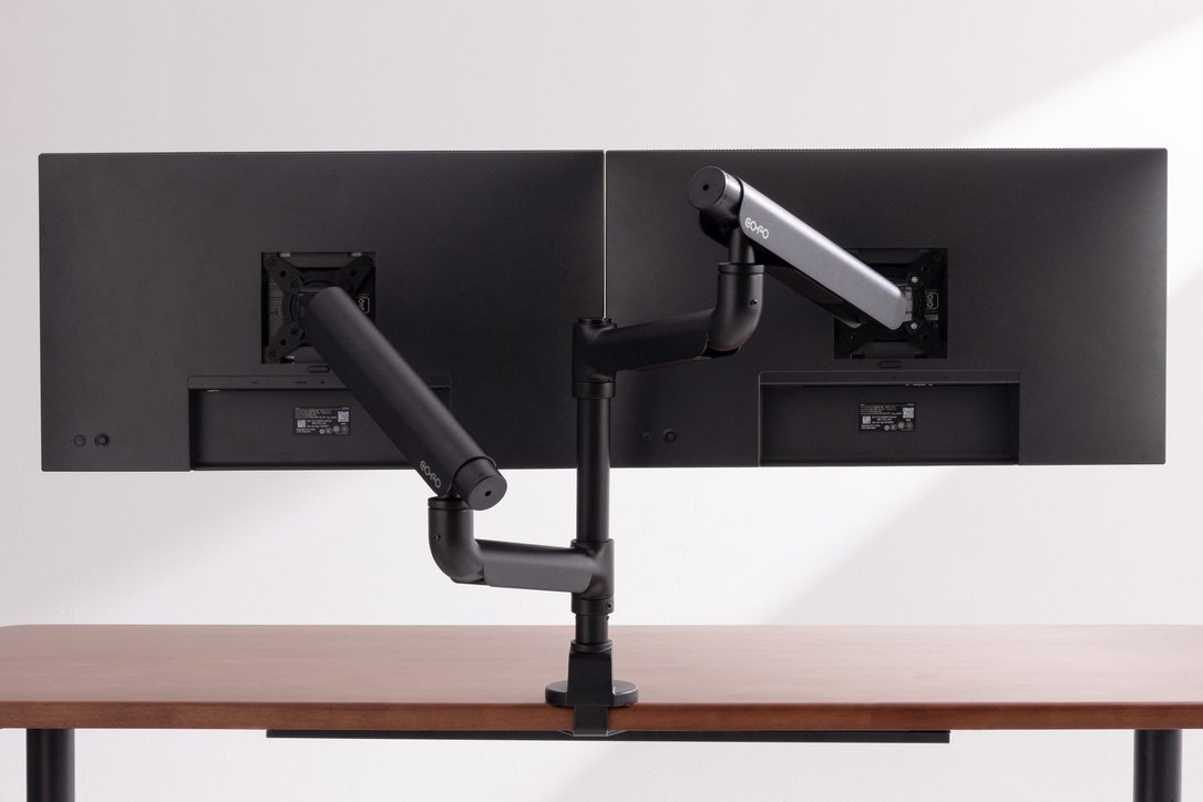 デスクが狭くても快適！COFO無重力モニターアームPro（上下配置版）で