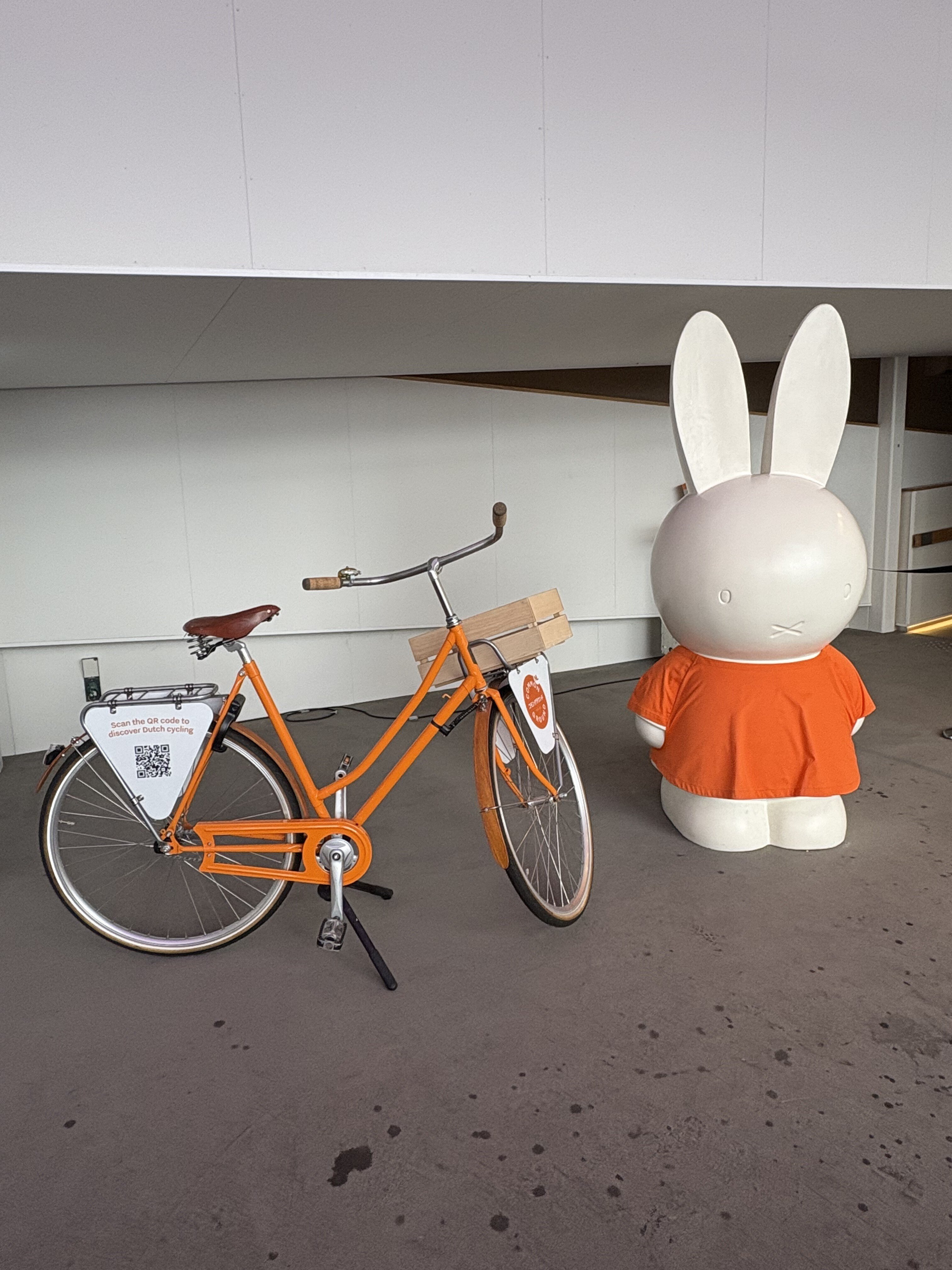 万博2025体験記 #76】オランダ館｜ミッフィーと協力体験とオレンジ色の