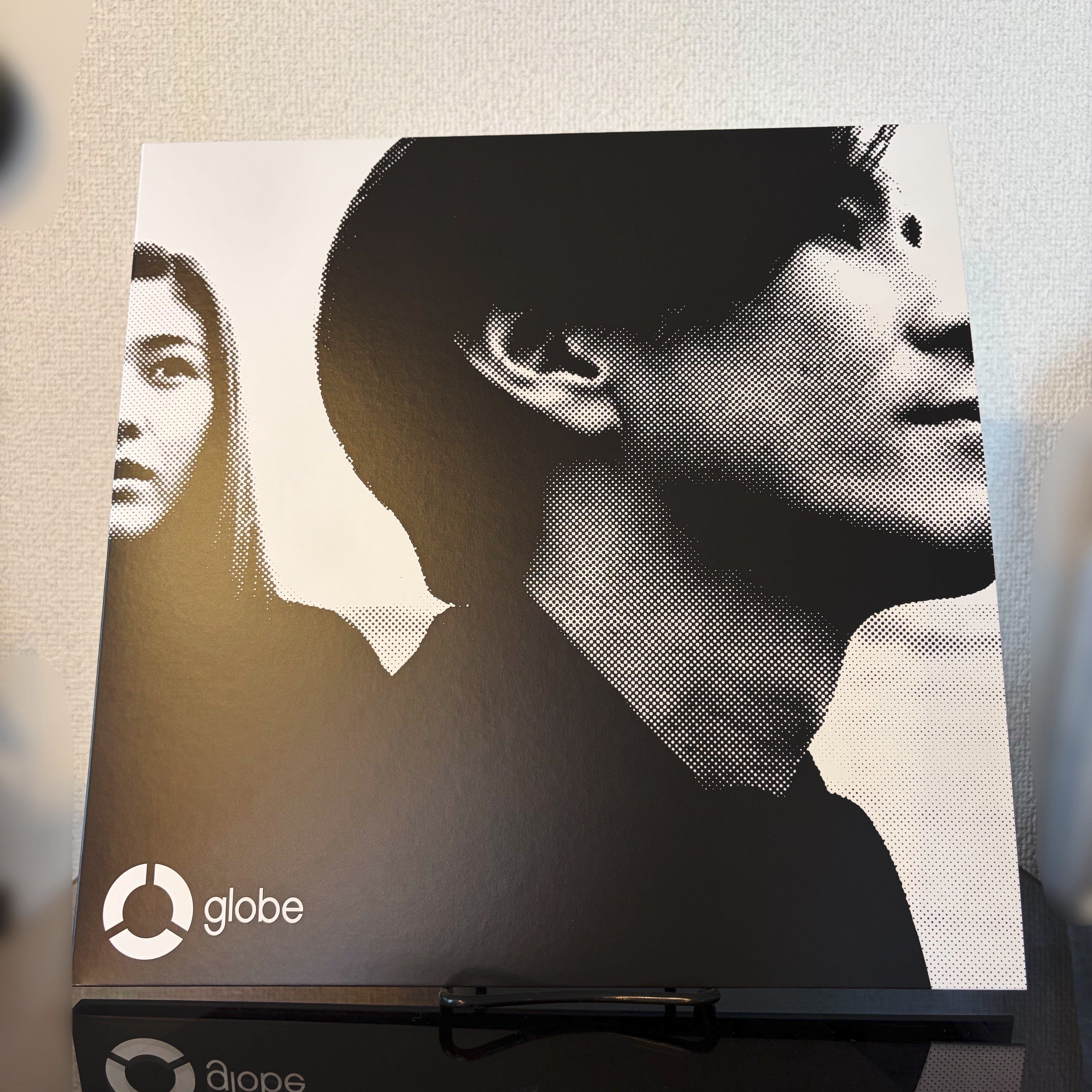 globe 初期4作品の2枚組LPアナログレコードが届いたので、開封してみた