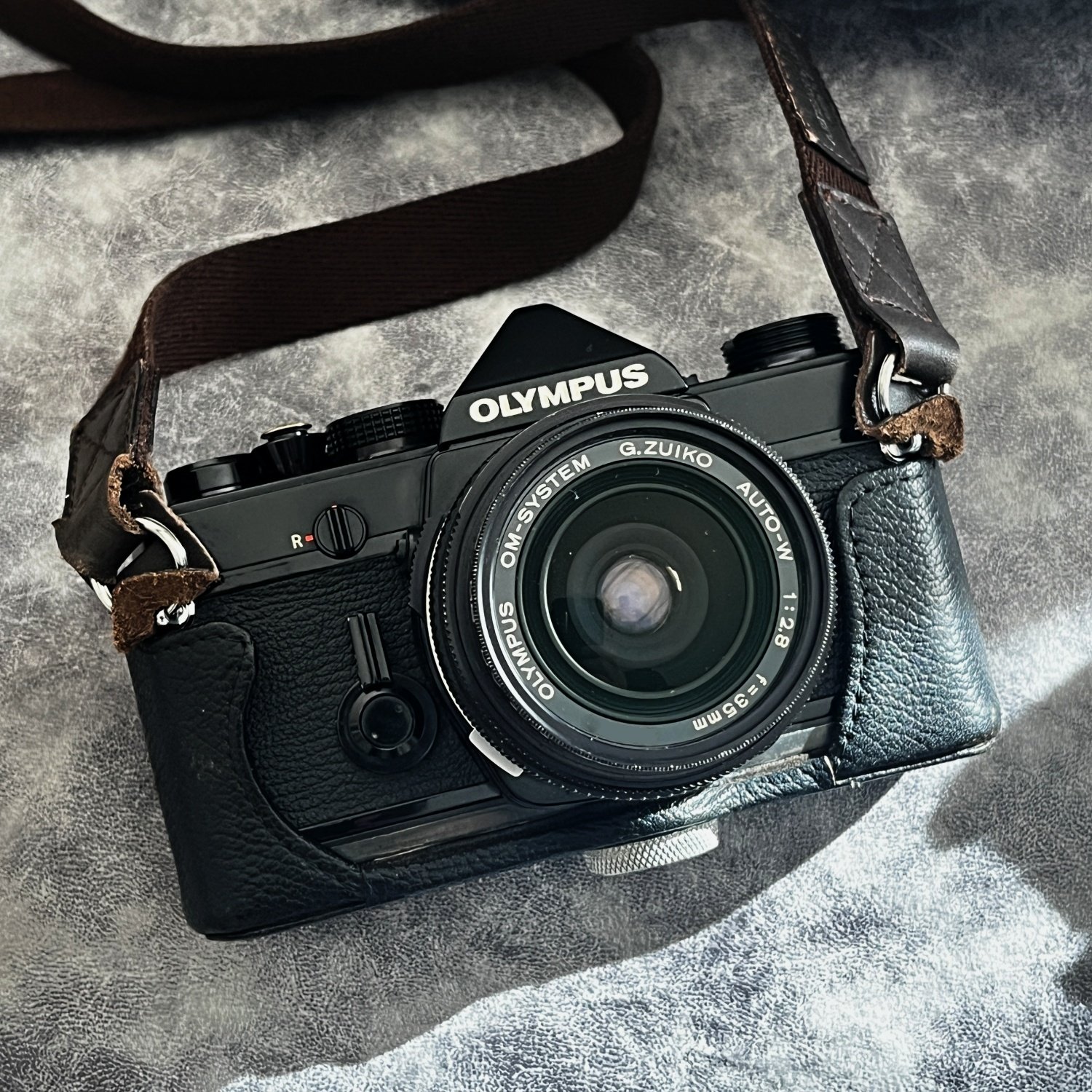 48．紅葉とOLYMPUS OM-1とG.ZUIKO Auto-W 35mm/F2.8＜レンズ＞｜神成