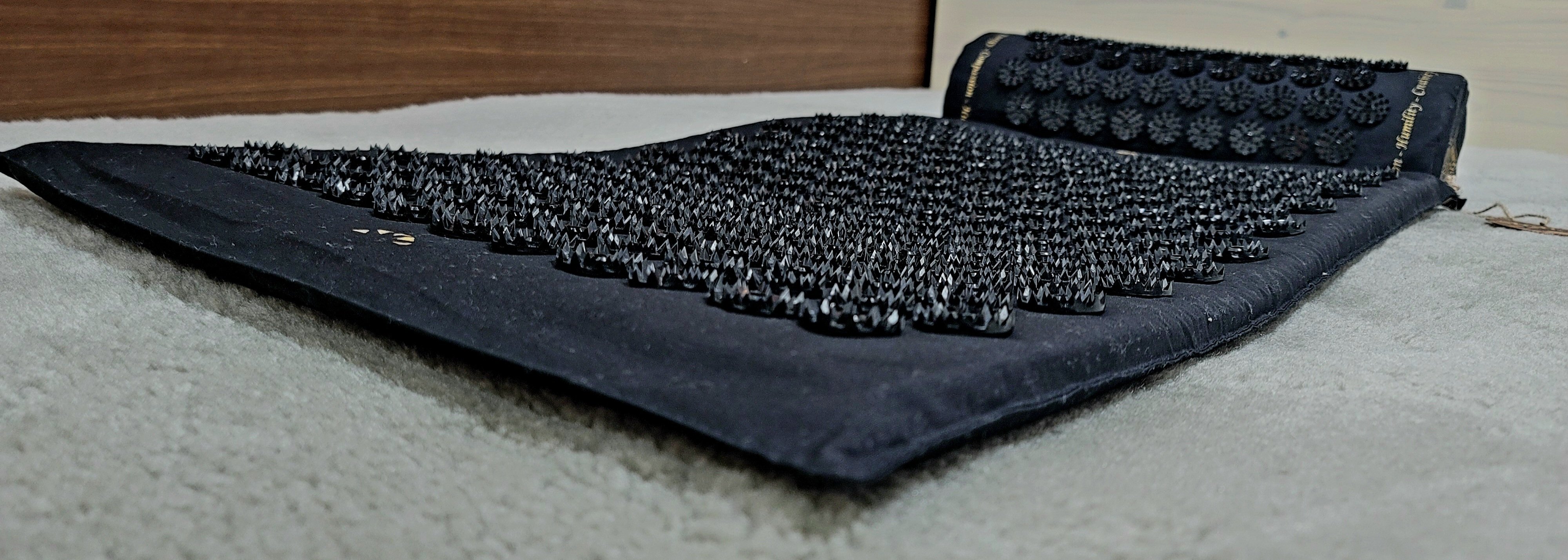 シャクティマットを2週間使った正直レビュー：痛い、でも続く｜Hiユタハ