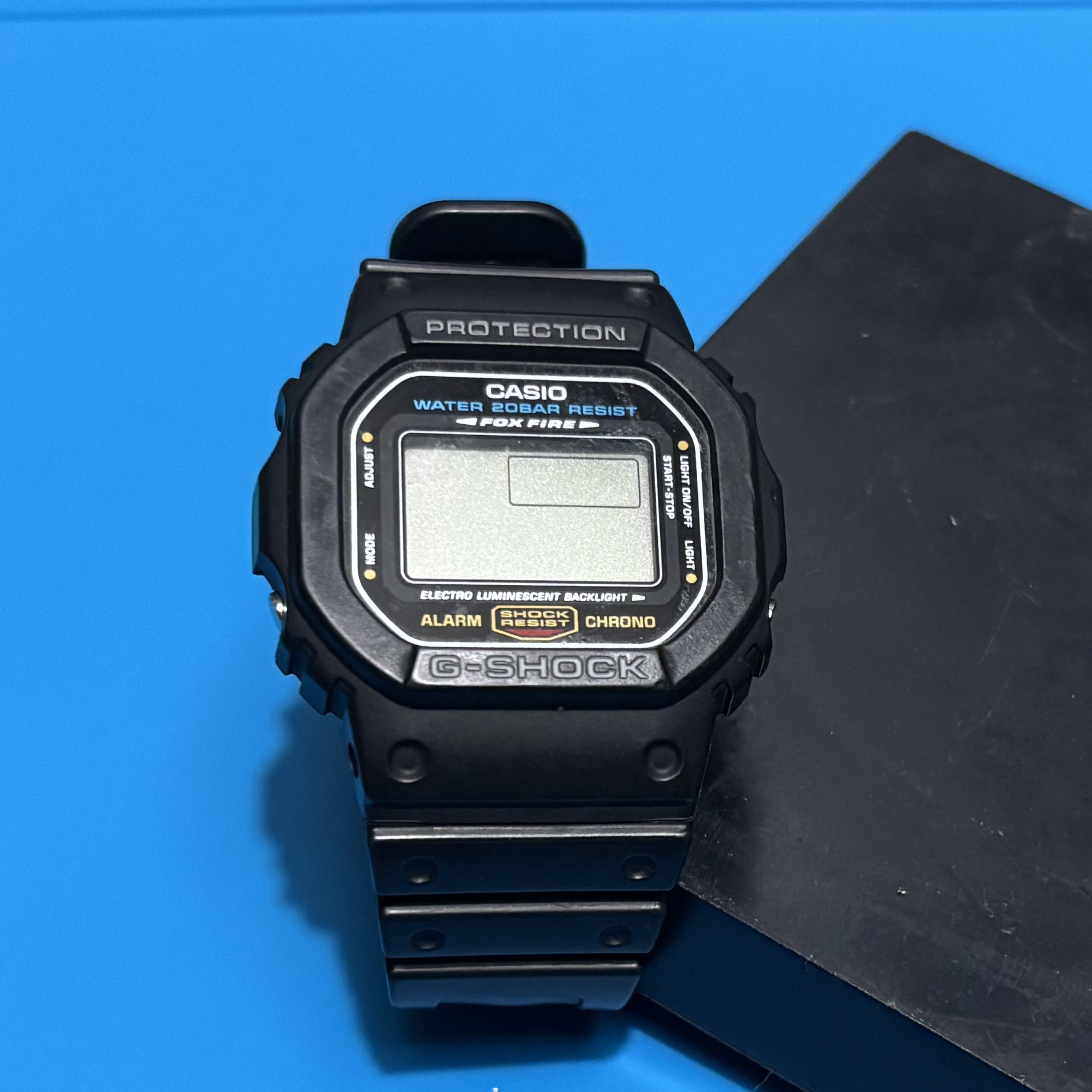 CASIO G-SHOCK 電池新品 DW-5600 ブルガリネクタイ カシオ G-SHOCK DW