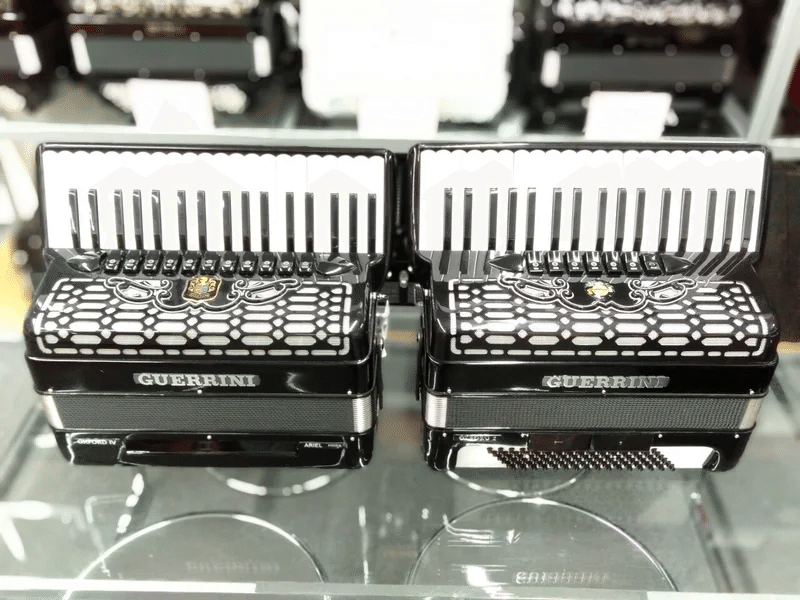 GUERRINI 2機種を比較してみた｜アコーディオン横丁