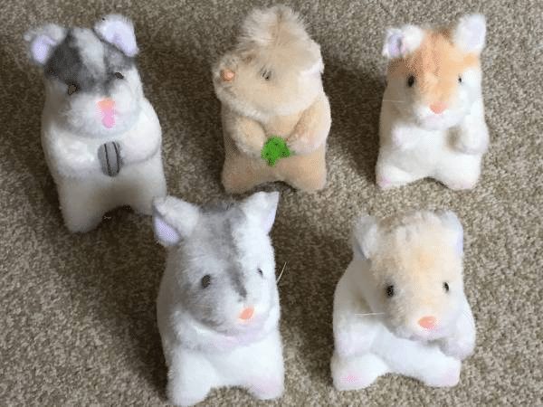 ブラウニー、パール、パム、クリーム、ドミノ…懐かしのおもちゃ