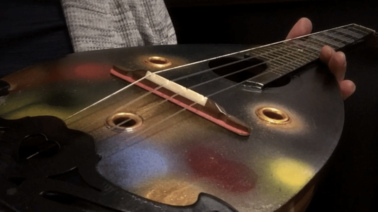 ウクレレに転生したマンドリン｜📕電脳歯医者の報告書📕