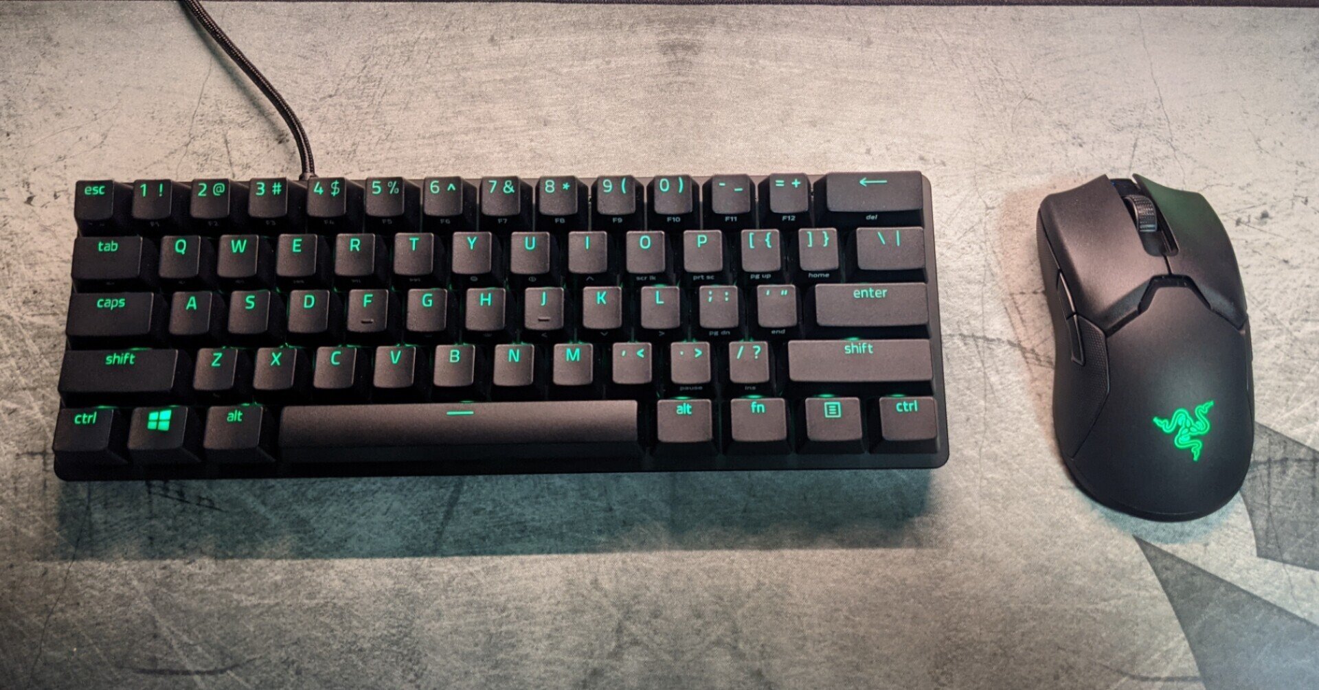 RAZERのゲーミングマウスとキーボードが良かったけどちょっと後悔した