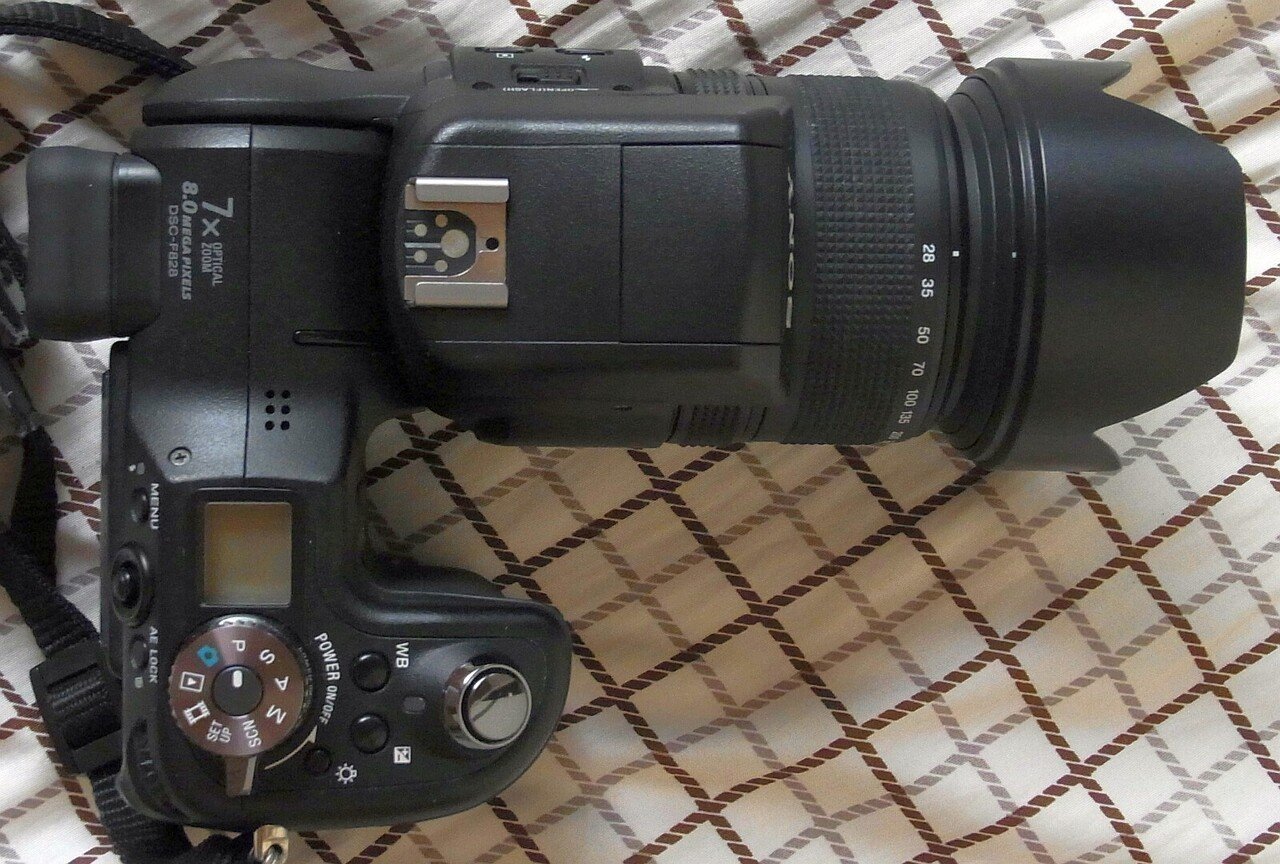 サイバーショットDSC-F828に、やりたいことと技術の限界を見る｜夢望庵