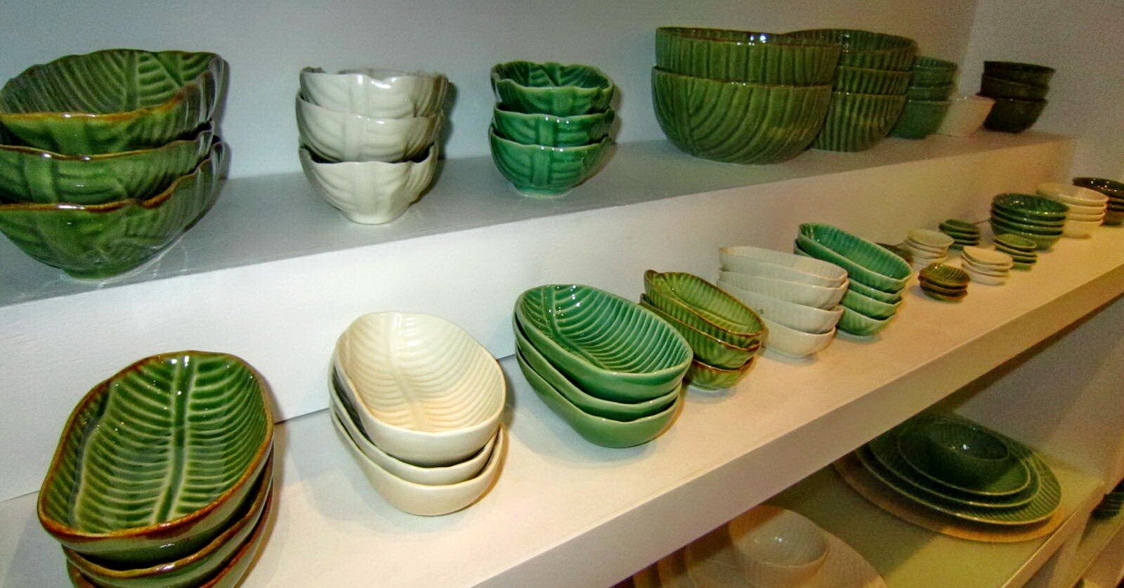 世界中から愛される、バリ島産の食器・陶器のブランド【ジェンガラ