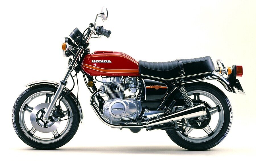 人気急上昇！東京卍リベンジャーズに登場する80年90年代名車バイク