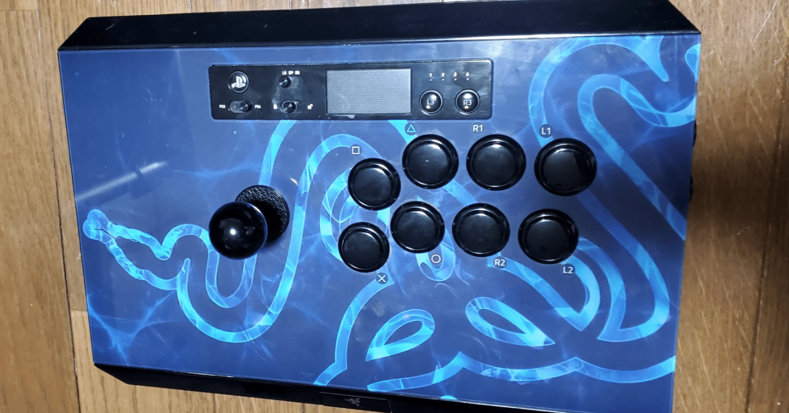 Razer Panthera（旧型）に自立を促す会｜ぱよ