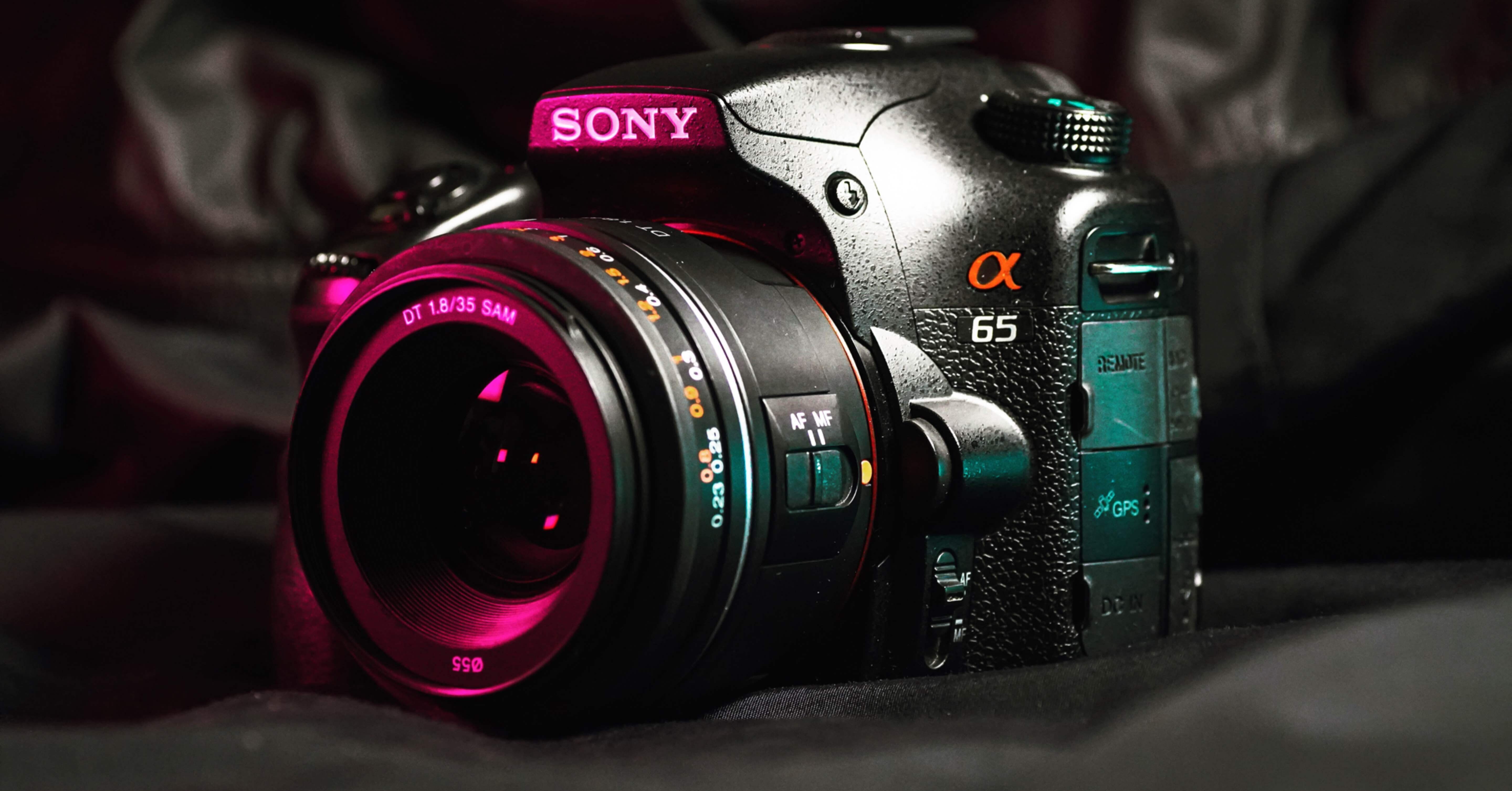 歴代カメラ紹介#0 「SONY α65」｜Gadget Yakuza