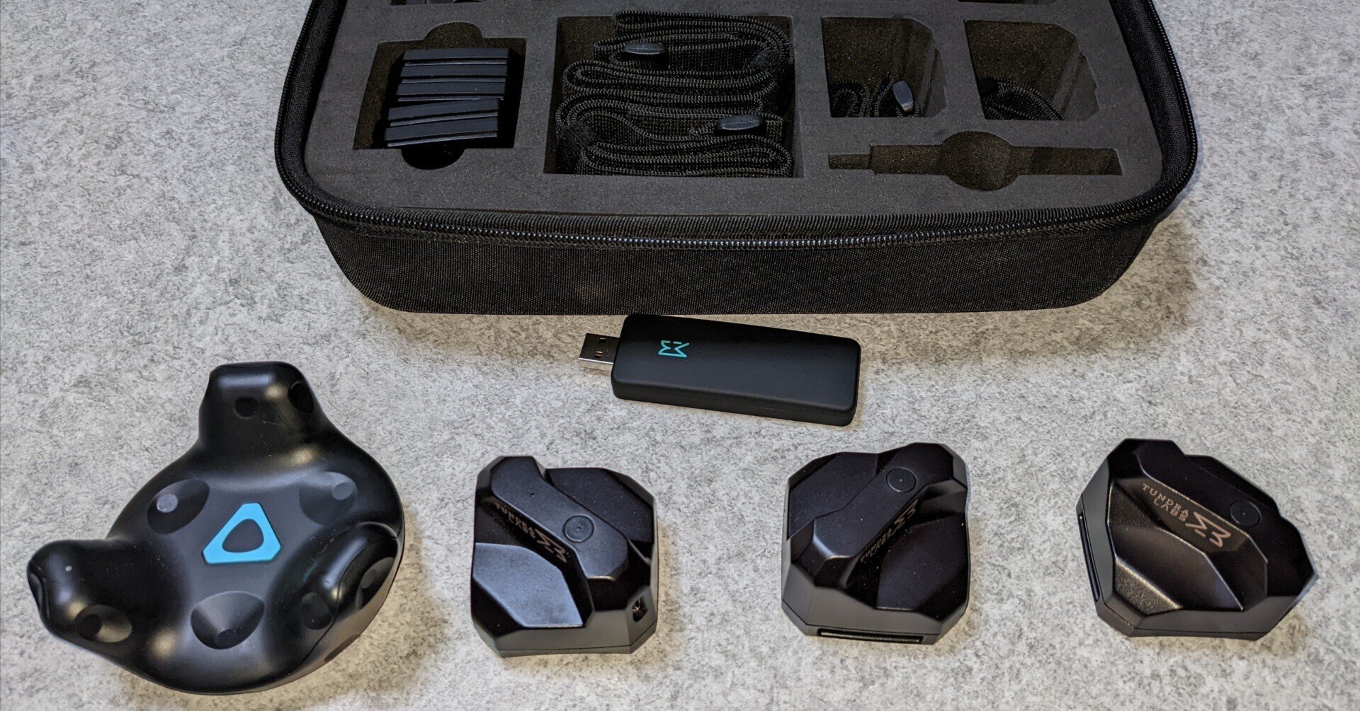 HTC VIVE トラッカー3.0＋ベースステーション2.0 フルトラセット VIVE