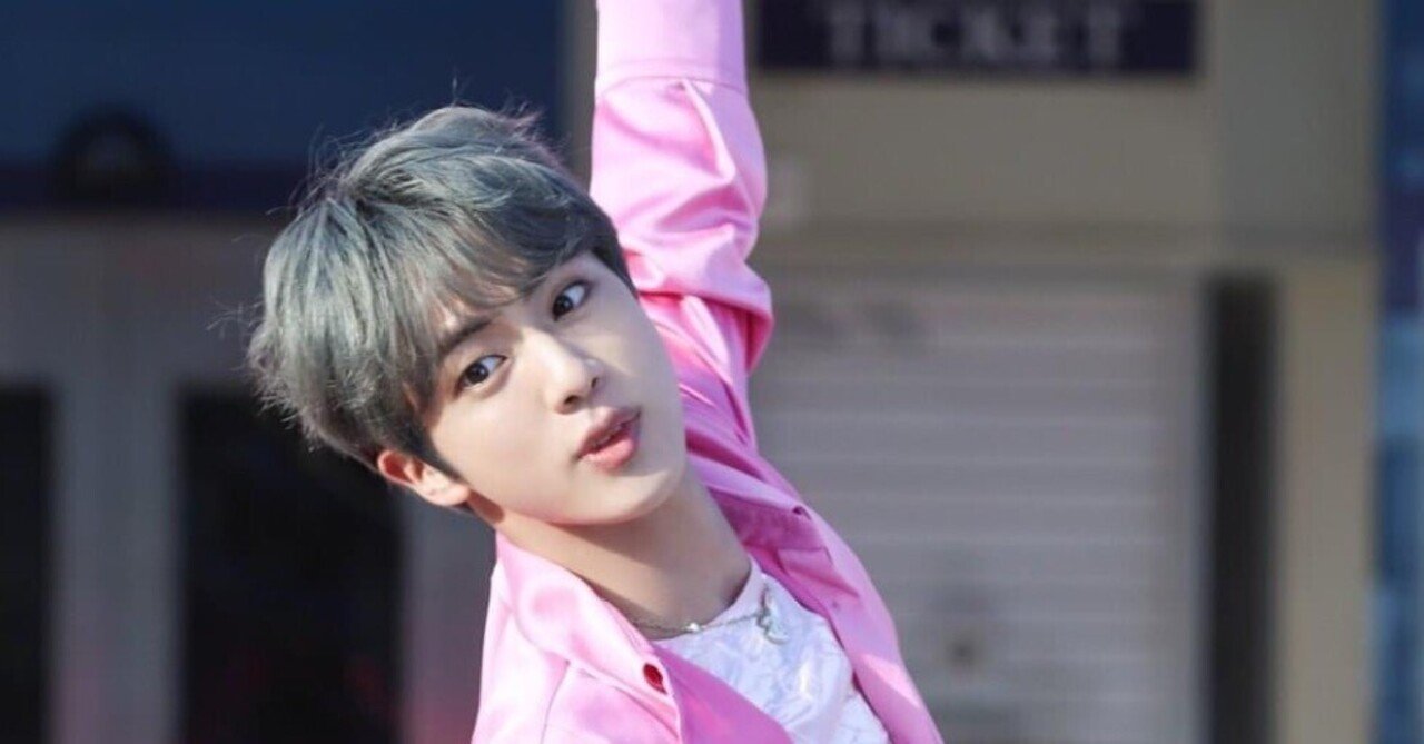 BTS JIN : ピンク色の服が似合う彼｜mi
