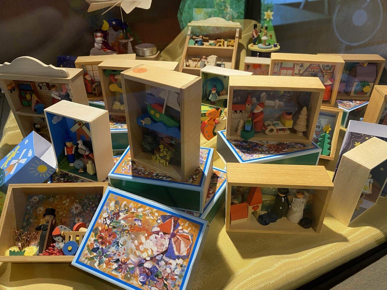 ドイツエルツ地方のミニチュア（エルツおもちゃ博物館）｜ゆきだるま