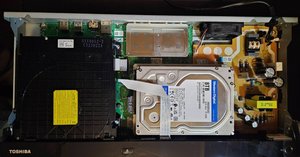 TOSHIBA REGZA 全録レコーダー DBR-M4010 のHDDを換装する｜R-Y-O