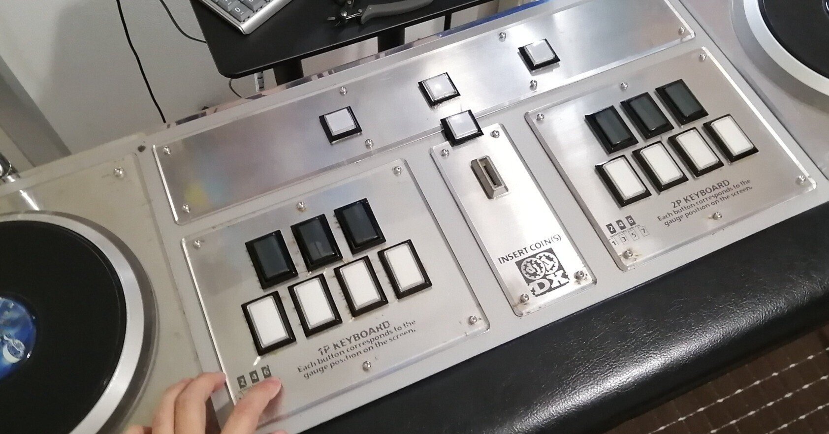 IIDX旧筐体コンパネに自作基板を組み込んでINFINITAS対応させた話