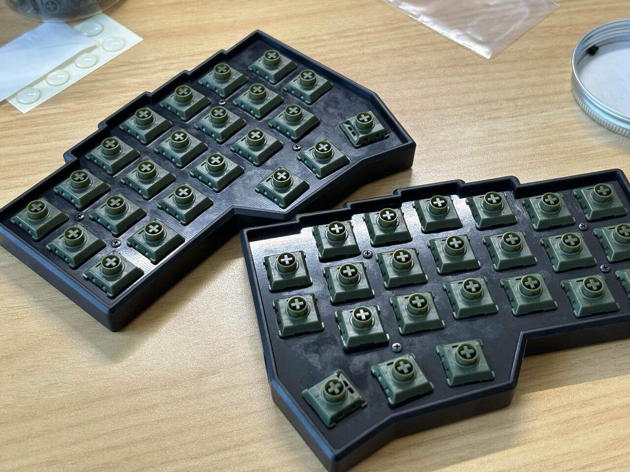 理想のデスク環境】キーボード編：分割キーボードへの挑戦［Corne V4