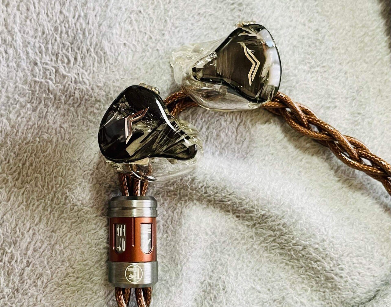 感想】AüR Audio Neon Pro｜オー豚太郎