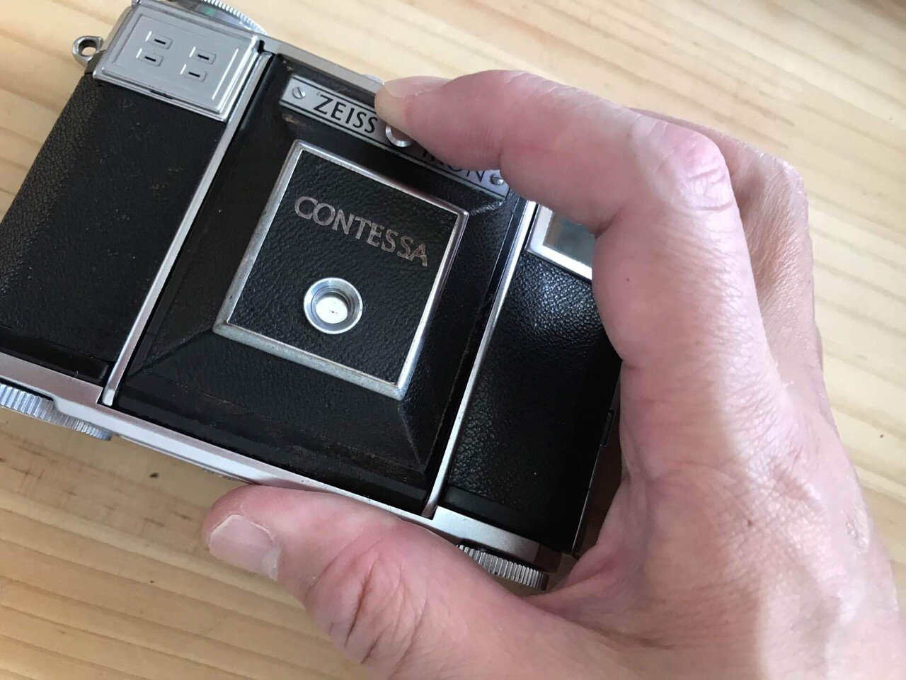 ツァイスイコン コンテッサ35を貰った｜おしゃま