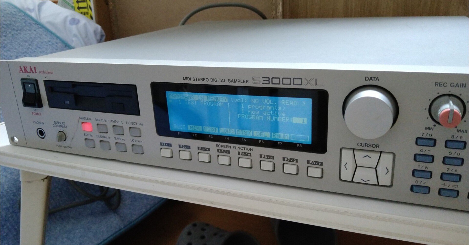 Akai S3000XL（サンプラー）について調べている｜mashiroa 真城亜