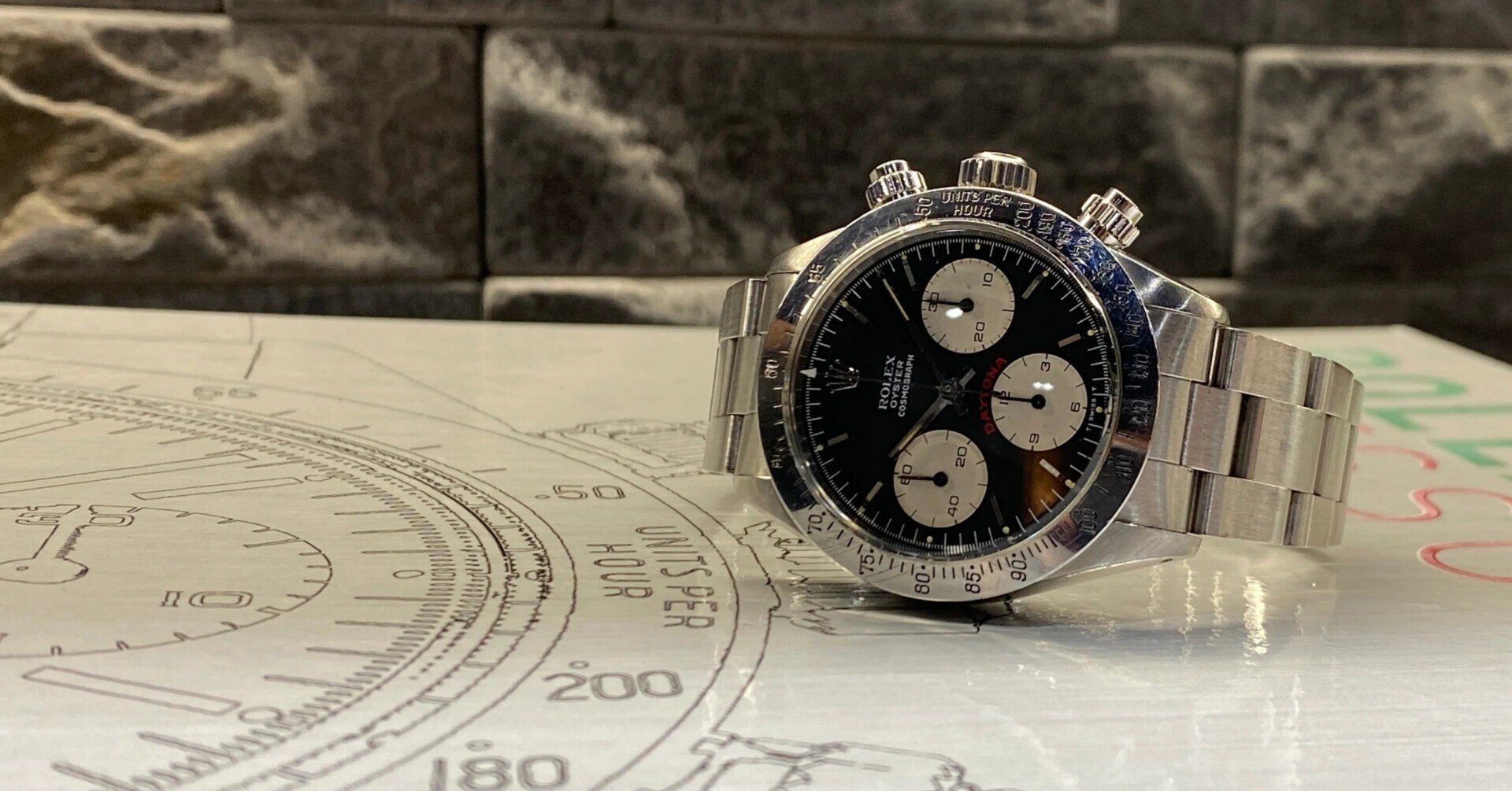 大人気！ロレックス デイトナ Ref.6265 黒文字盤ビッグレッド｜金子 剛