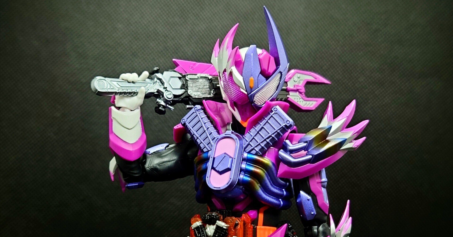 S.H.Figuarts 仮面ライダーヴァルバラド レビュー｜こすもす