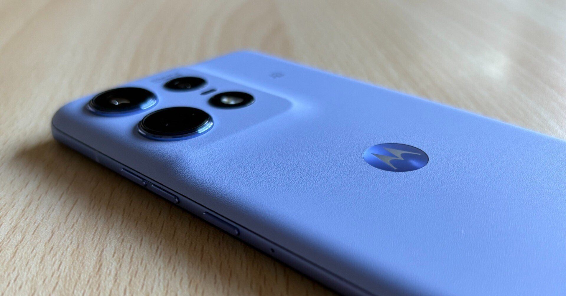 コスパ良好！全部入りミドルハイmotorola edge 50s proのレビュー｜きら