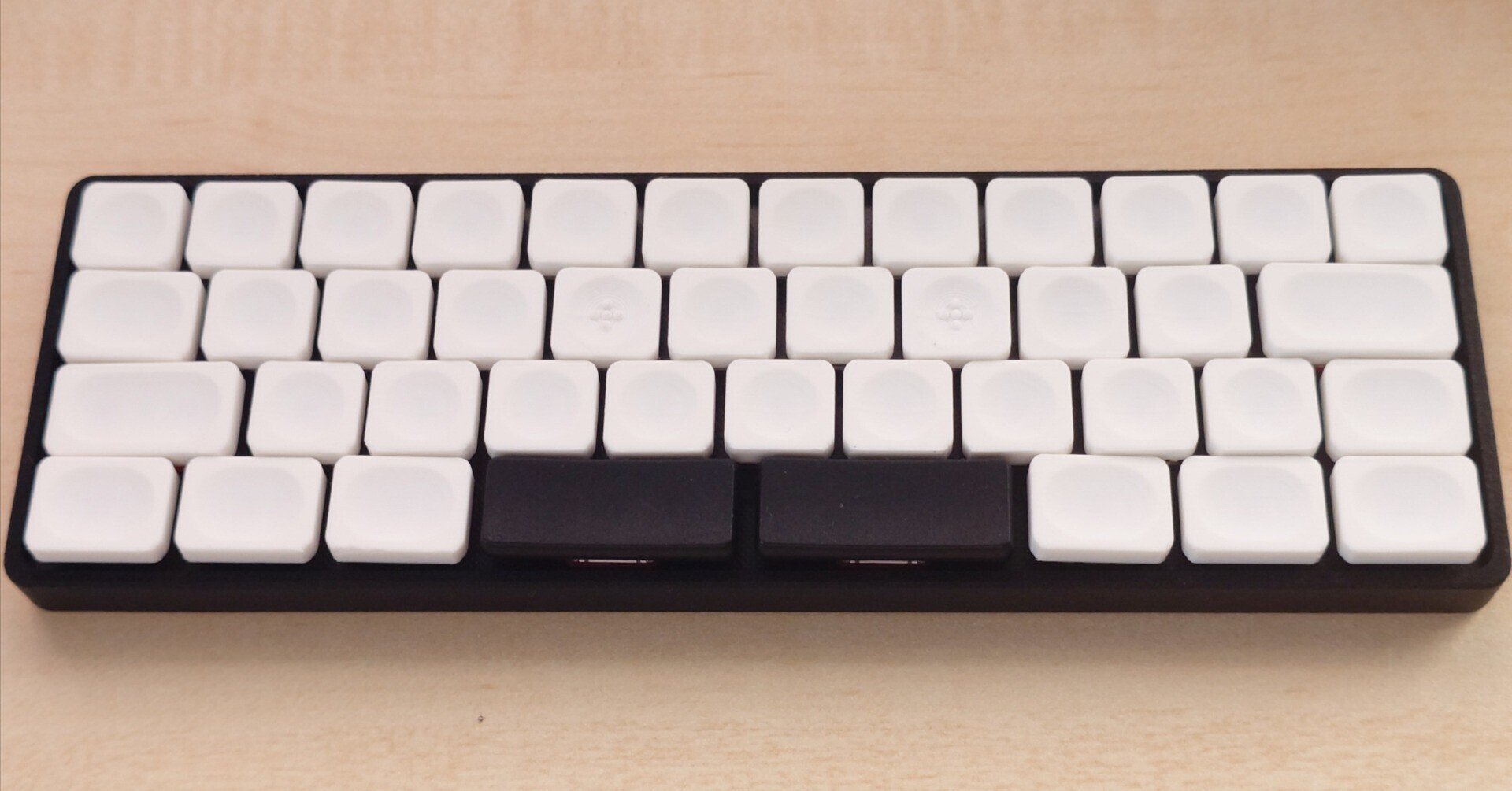 自作キーボード】Kaineko42Rについて語ってみる｜腹八式分