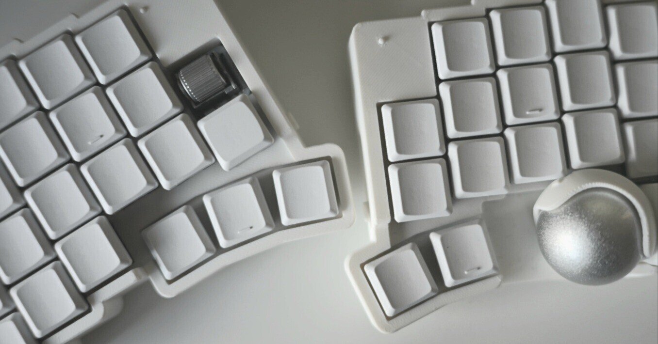 roBa】愛すべき分割無線トラックボール付きキーボード｜ena