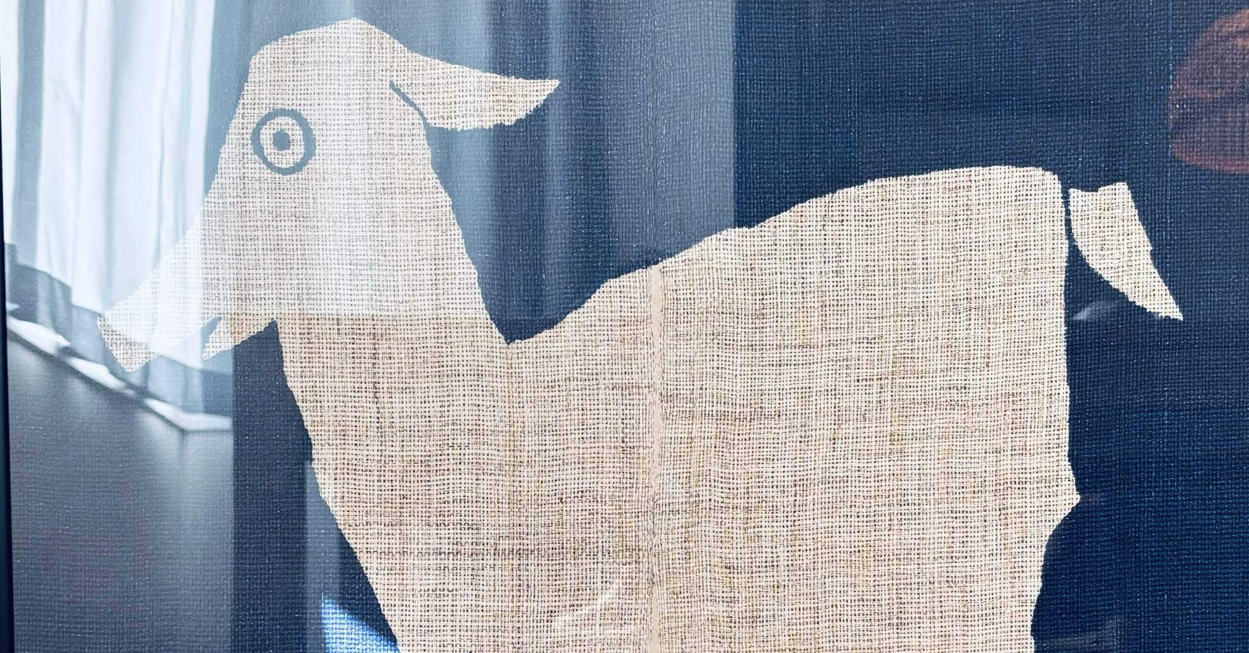 柚木沙弥郎の美学と民藝の魅力を感じる—1970年代の型染布『型染山羊文