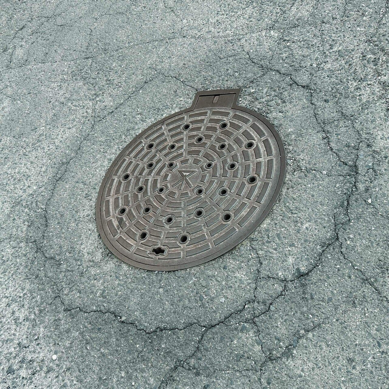 ハヌマーン 『REGRESSIVE ROCK』のジャケ写の建造物の所在地を捜索する