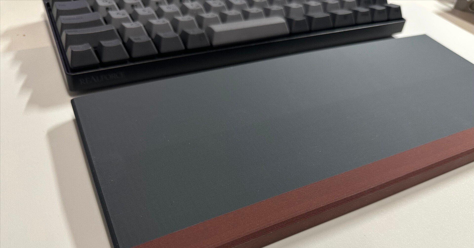 3Dプリンターによるリストレスト等製作サービスのご案内 (REALFORCE