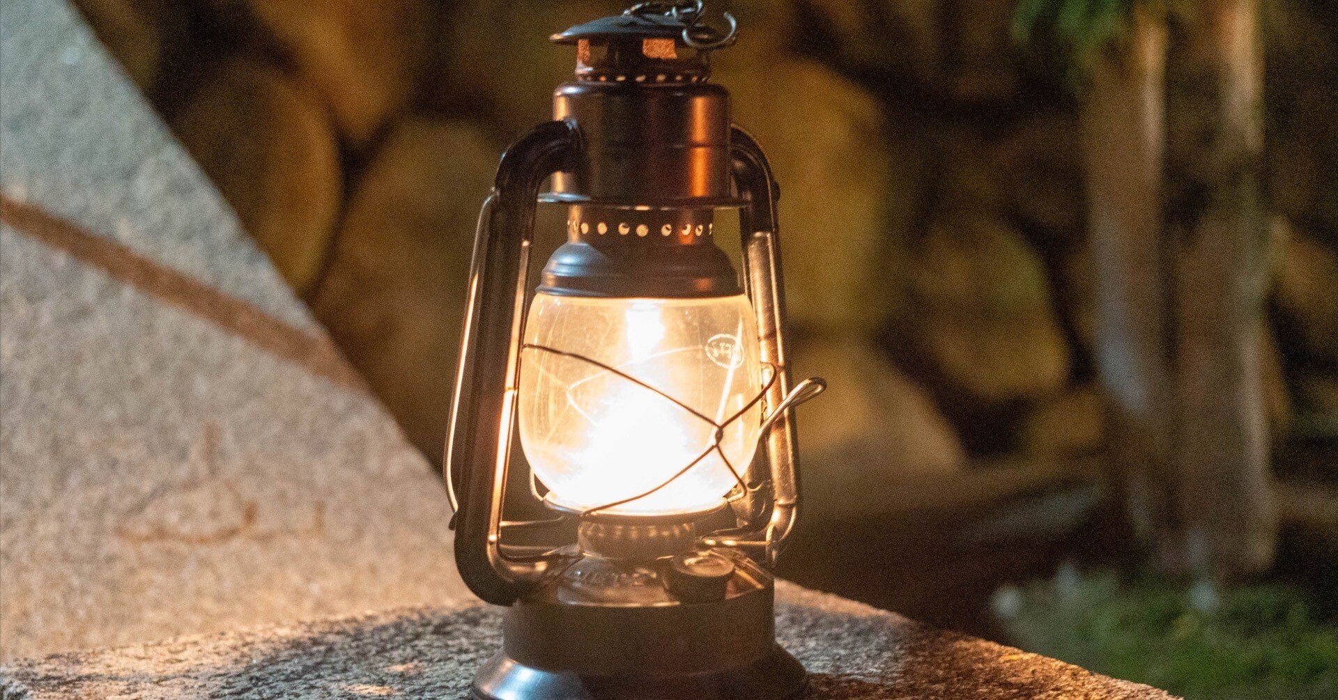 福川ランプフェス】辰尾神社の境内に揺らぐ灯り 徳山高専デザイン研究