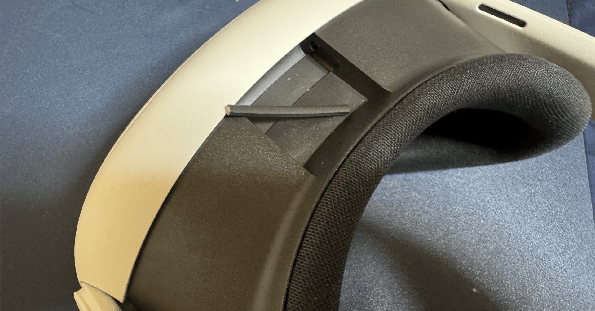 quest3 調節金具欠損 MetaQuest3のストラップホルダーが壊れて交換