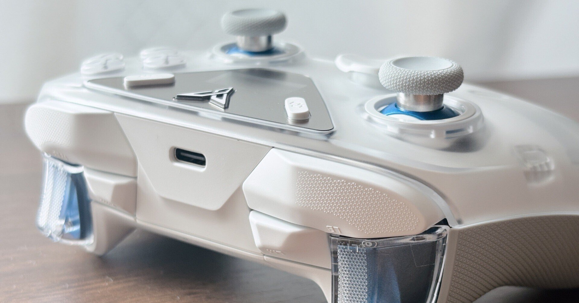 Flydigi APEX 5 レビュー｜Spine