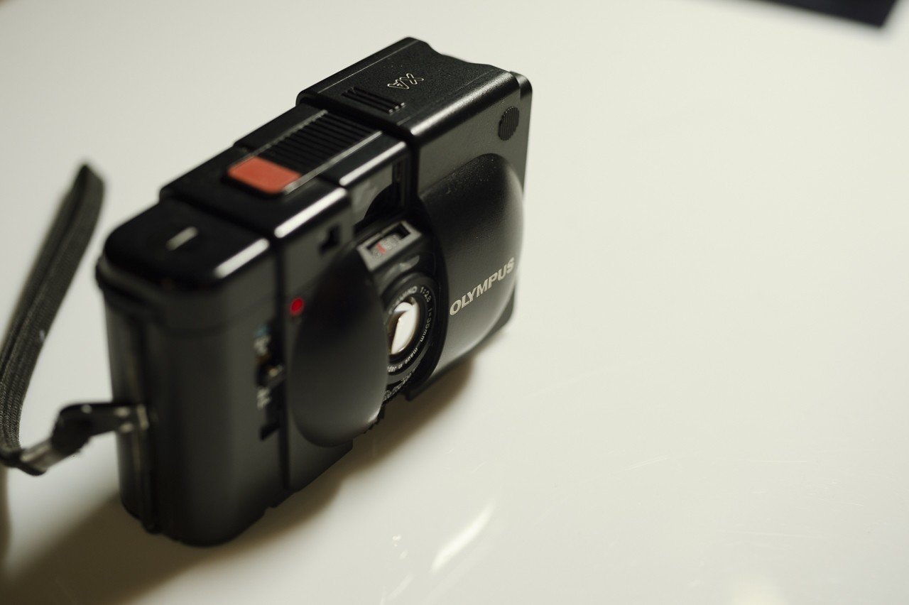 my camera] OLYMPUS XA｜薄明