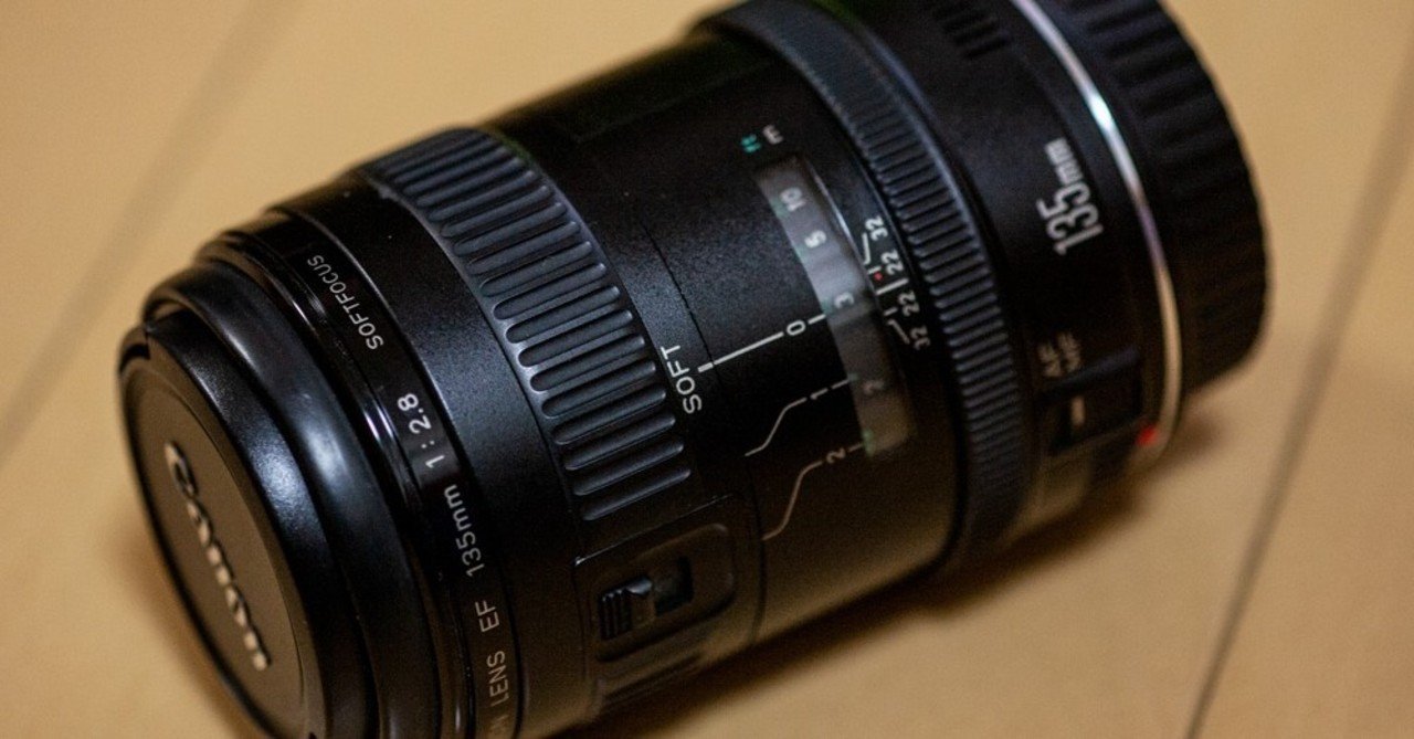 カメラ機材紹介(1)〜レンズ／CANON EF135mm/f2.8 SOFTFOCUS｜Over