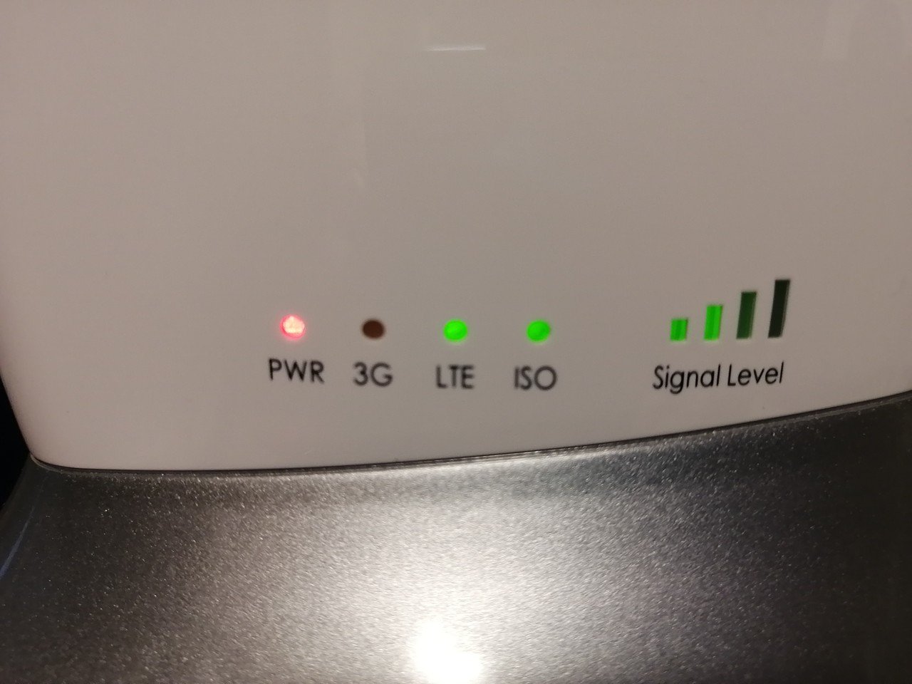 ソフトバンク ホームアンテナ3を設置した｜すずけい