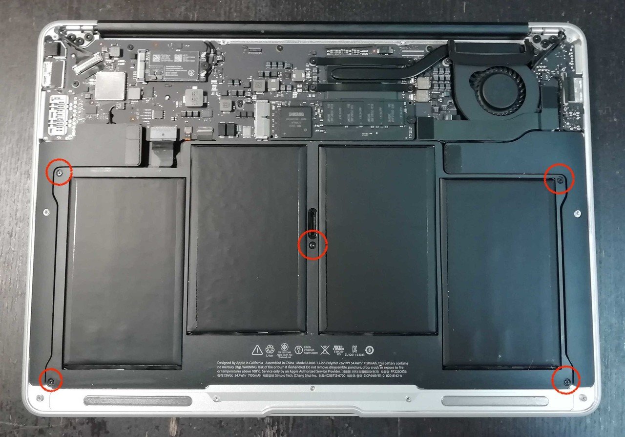 MacBook Air のバッテリー交換をしてみたよ (2014年モデル)｜sakaimo